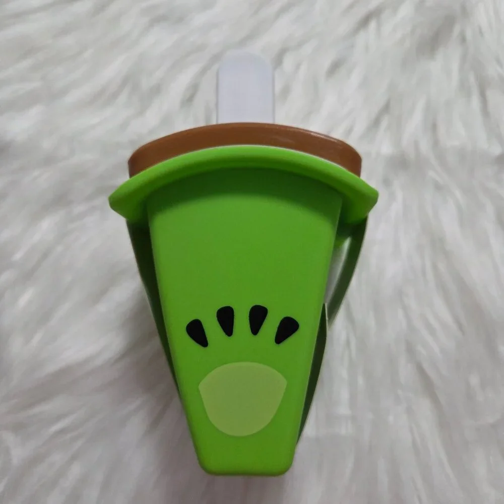 Kiwi Design Popsicle Molds Set